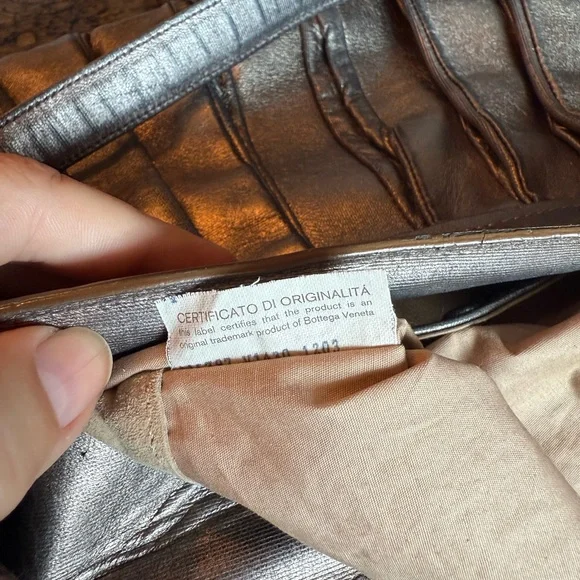 Bottega Veneta Shoulder Bag - Picture 11 of 16